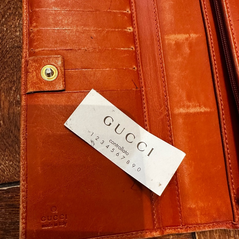 Authentic Gucci wallet - Picture 4 of 8